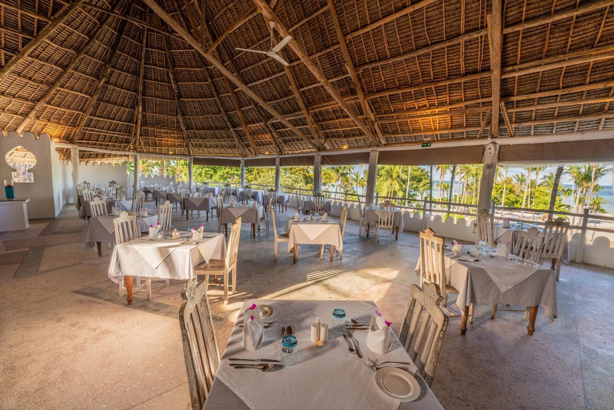 Diamonds Mapenzi Beach - All Inclusive Kiwengwa  Esterno foto